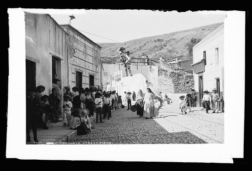 Guanajuato street scene