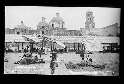 Queretaro, the market square