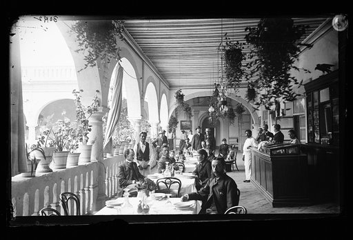Veranda restaurant, corridors of the Hotel Diligencias, Puebla, Mexico
