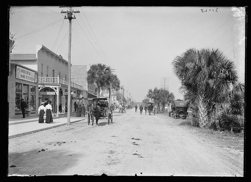 Beach Street, with souvenir shops, Daytona, Fla.