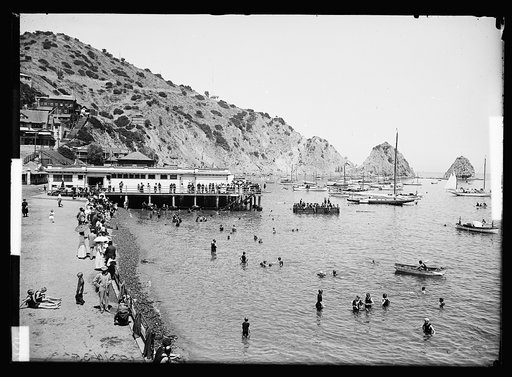 Wharf and beach, Avalon, Catalina Island, Calif.