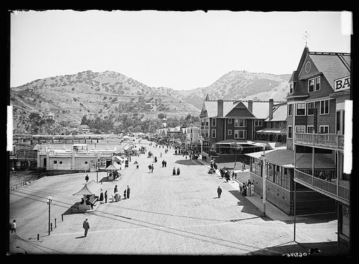 Street by harbor, probably Crescent Avenue, Avalon, Catalina Island, Calif.