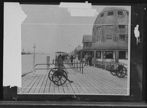 Pier with small cannon, Old Club, St. Clair Flats, Mich.