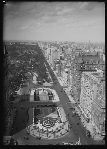 Fifth Avenue and the Plaza, north toward Central Park, New York, N.Y.