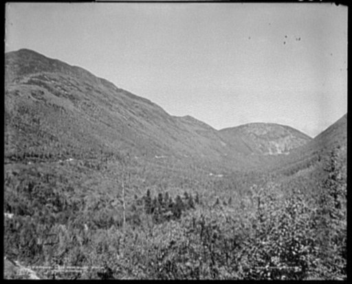 Crawford Notch from Willey Station, White Mountains