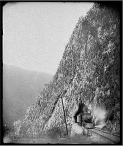 Tunnel "7", Temasopa [i.e. Tamasopo] Canon, Mexico
