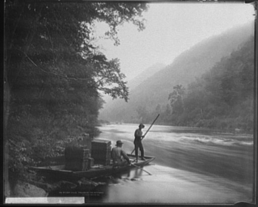 River Hills, trough of the Potomac