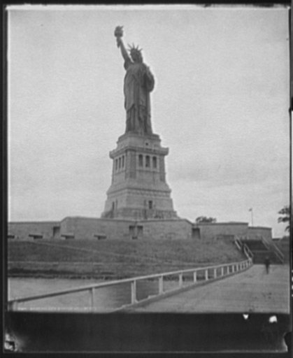 Bartholde's [Bartholdi's] Statue of Liberty