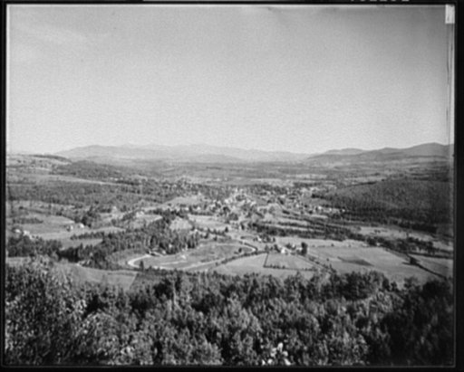 White Mtns., Littleton, White & Franconia Mtns., from Kilburn Crags