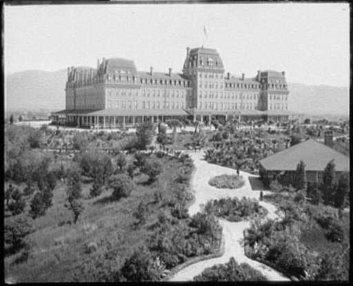 Hotel Raymond, Pasadena, California