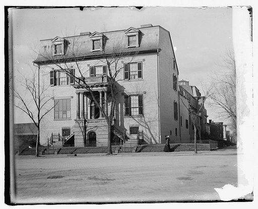 Old house, 121 Md. Ave., S.W.