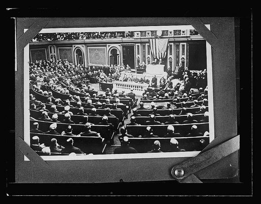 Wilson reading inaugural address