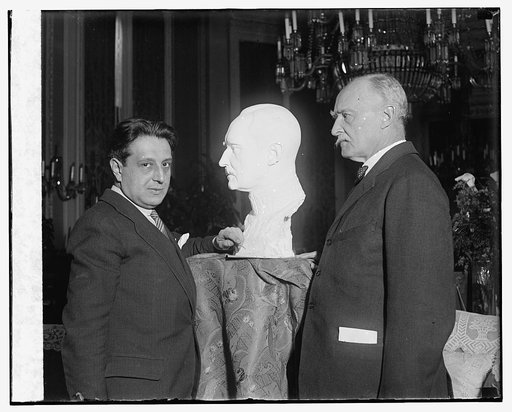 Edgardo Simone, Sir Esme Howard