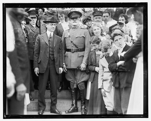 Gen. Pershing's arrival, Wash. D.C.