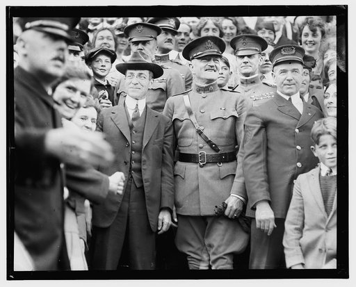 Gen. Pershing's arrival, Wash. D.C.