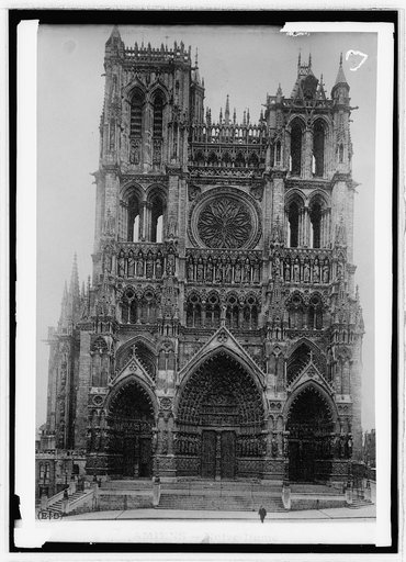 Notre Dame Cathedral. Amiens, France