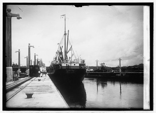 Panama Canal. Gatun Lock