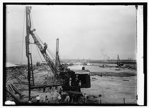 Panama Canal. Cristobal leveling station