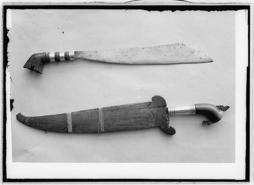 Mrs. Adams Moro; weapons