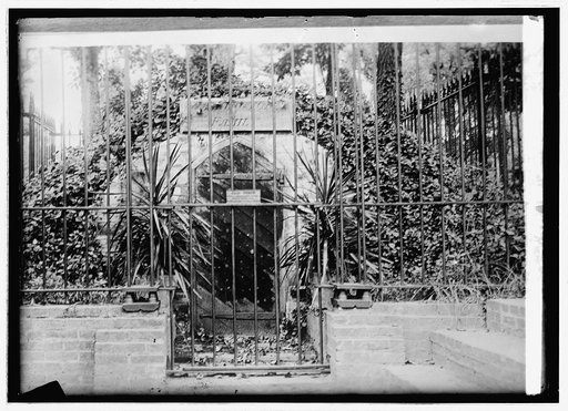 Mt. Vernon old tomb
