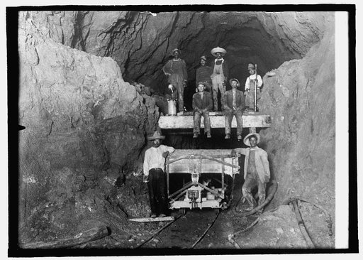 Mexico, interior of Cunbre tunnel