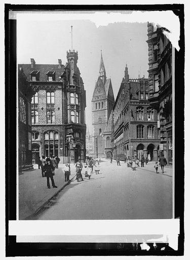 Germany, Hanover. Market, church [...