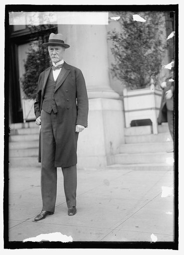Chas. W. Fautawks