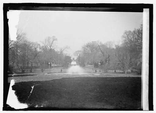 Lafayette Park from White House