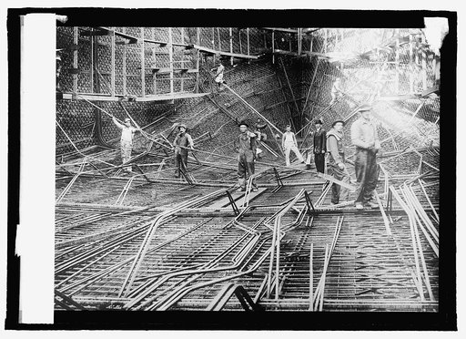 Bldg. concrete ships