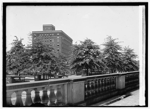 Franklin Hotel [...