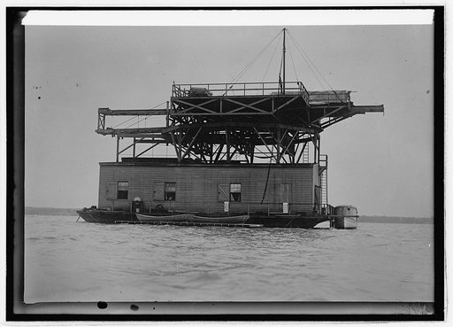 Langley house boat on the Potomac showing the launching machinery