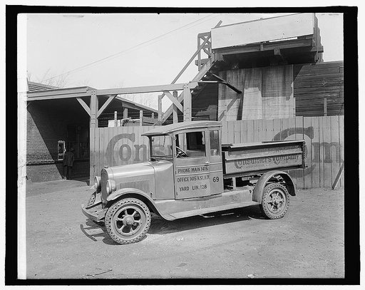 Semmes Motor Co., Consumer's Co. truck