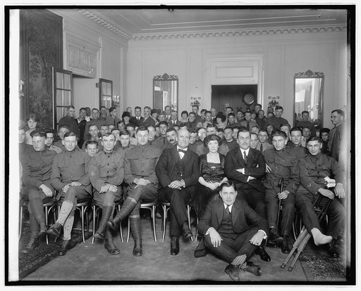 Mrs. E.T. Meredith, soldier party