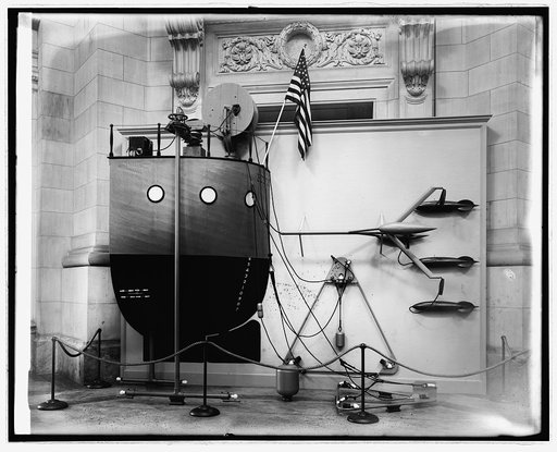 Museum, submarine finder