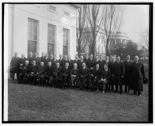 Group of newspapermen at White House, [Washington, D.C.