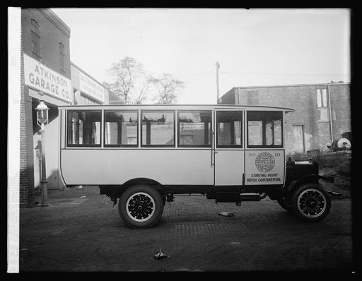 Continental White Line bus