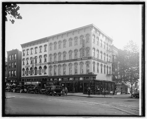 The] Mode, 11 & F, [Washington, D.C.