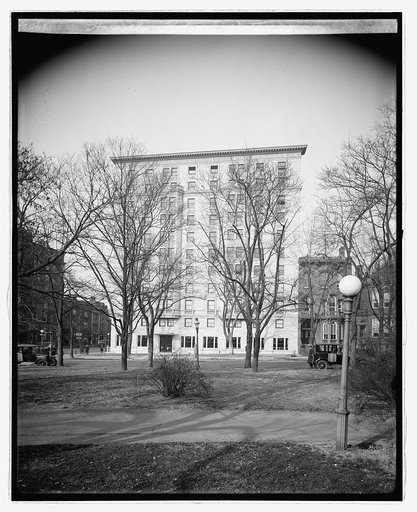 Hamilton hotel, [Washington, D.C.], exterior