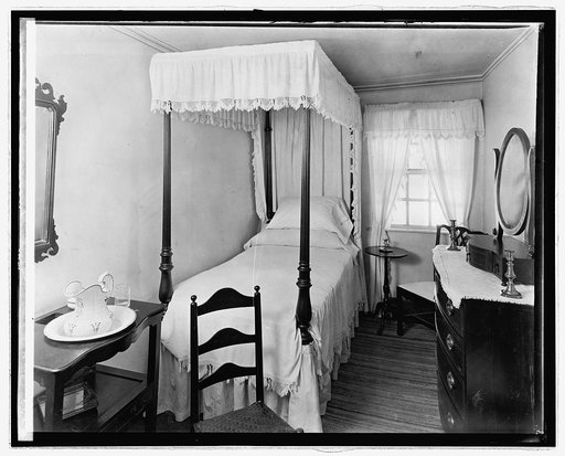 Mt. Vernon, [Virginia], Guest room