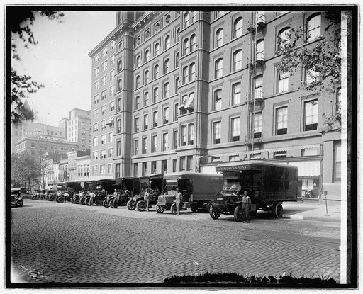 W.B. Moses & Sons Co., [Washington, D.C.], automobiles