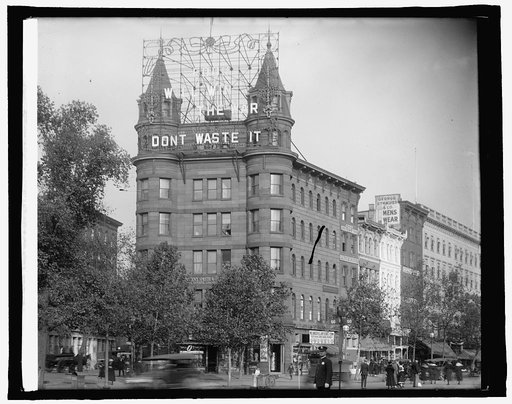 Elec. sign "Food Will Win the War, Don't Waste It," 7th & Pennsylvania Ave., N.W., Washington, D.C.