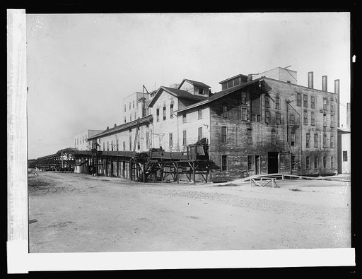 The first successful beet sugar factory in America, Alvarado, Cal.