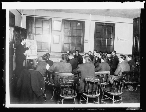 Treasury Dept. Savings Committee, Italian class receiving instructions in English & citizenship, Newark, N.J., Y.M.C.A.