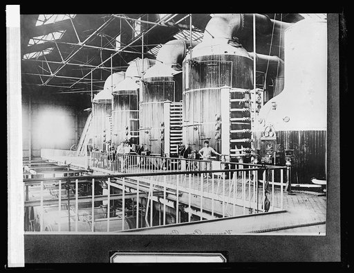 Vacuum pans