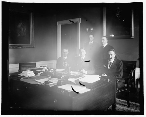 Signing Belgian War Loan