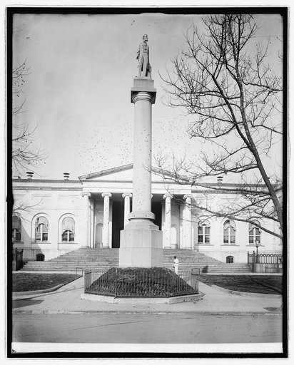 Lincoln Statue, Court house