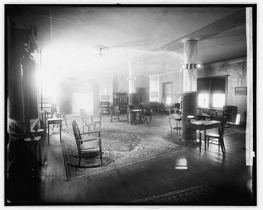Winston Hotel interior