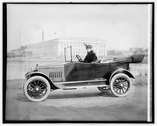 Miss G.C. Koppen, Herald 500 Club Salon 6