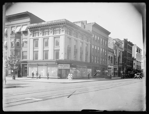 Young & Simons Demoll bldg., 120 G, N.W., [Washington, D.C.