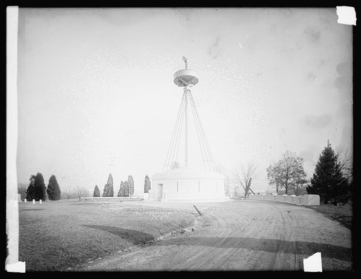 Arlington, [Virginia], Maine Memorial